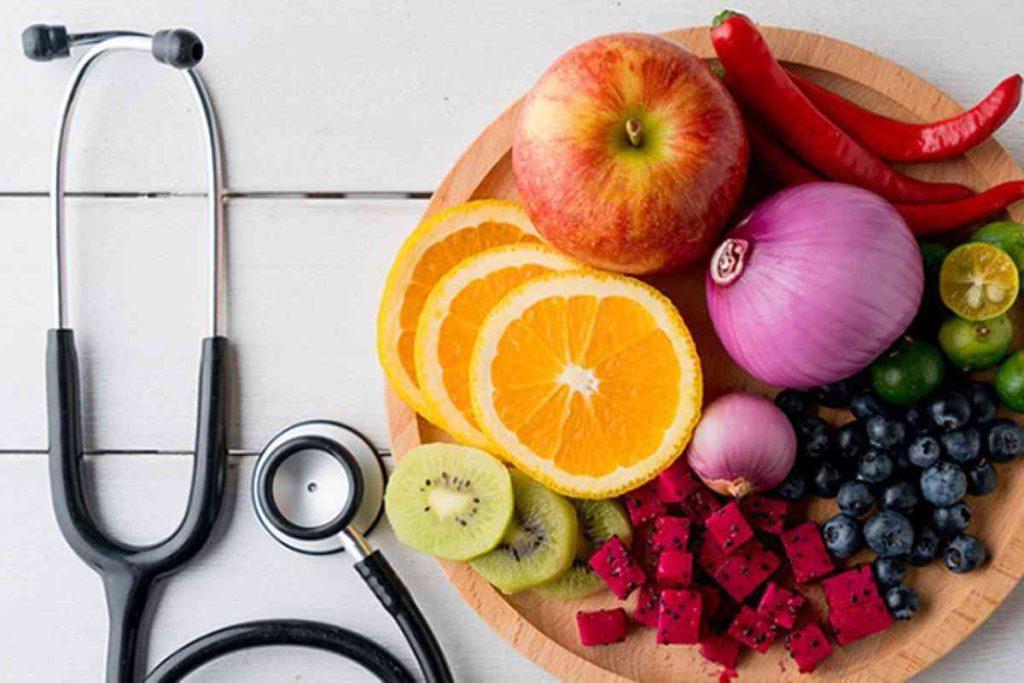 رژیم لاغری علمی پارس وسیله پزشکی و بشقاب میوه