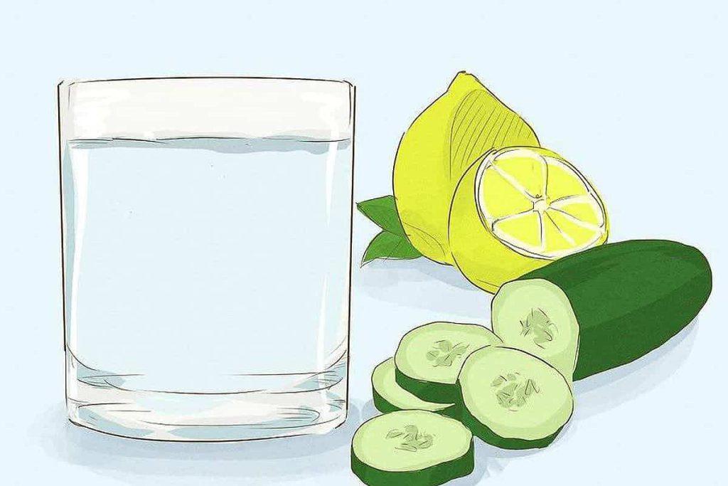 عکس یک لیوان آب، لیمو و خیار به صورت نقاشی 