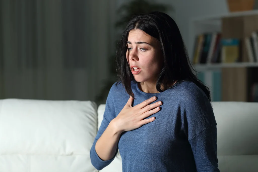 یک زن دچار حمله عصبی