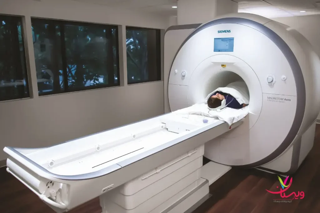 بیمار در حال اسکن قلبی|همه چیز درباره اسکن اسپکت قلب: گیتد، پرفیوژن و حالت استرس و رست